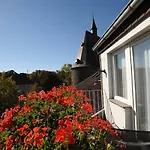 Am Marschiertor 3*