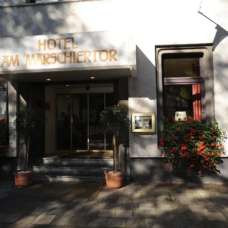 Am Marschiertor فندق