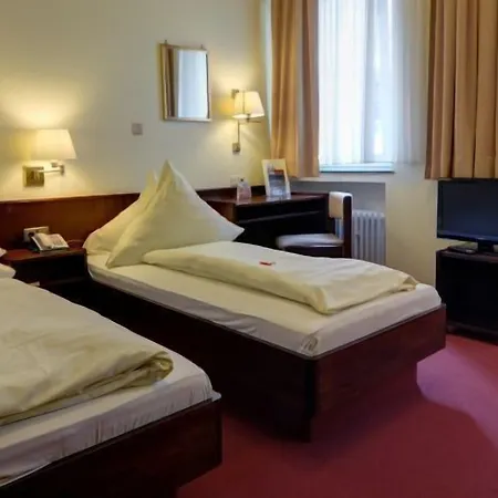 Am Marschiertor فندق 3*