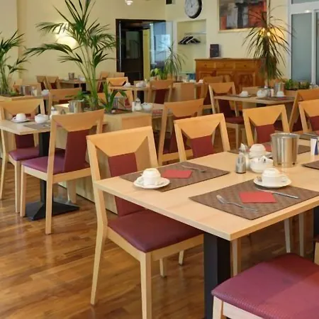 فندق Am Marschiertor 3*