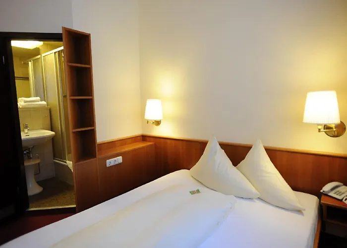 玛斯切尔托艾姆酒店 酒店